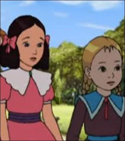 Dans "Les Malheurs de Sophie", comment s'appelle la sur cadette de Camille de Fleurville ?