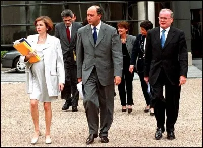 Elle a été, à 36 ans, la secrétaire d'Etat au budget du gouvernement Jospin, de 2000 à 2002. De qui s'agit-il ?
