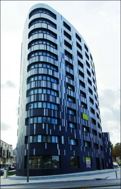 Où se situe Amiens ?