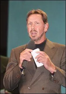 Oracle Corporation est ma compagnie, je suis n aux tats-Unis et y habite toujours.