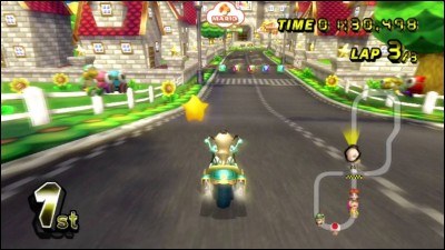 Dans le circuit Mario (Wii), le Chomp peut-il nous avoir si on saute au-dessus de lui (avec la rampe) ?