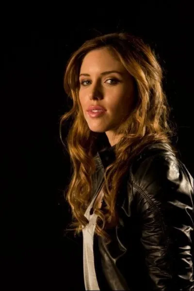 Quel est le vrai prénom de Vicki ?