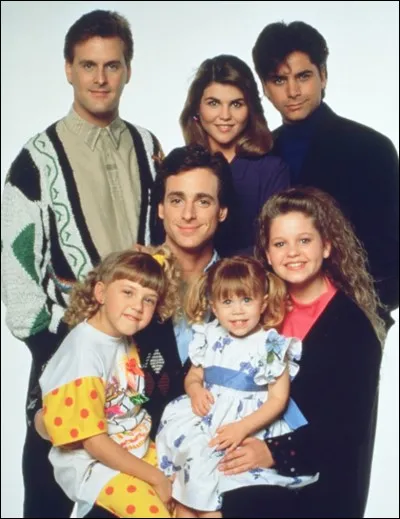 Dans la série télévisée "La Fête à la maison", de combien de filles Danny Tanner est-il le père ?