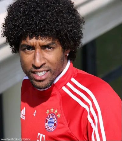 Dans quel club joue Bonfim Dante ?