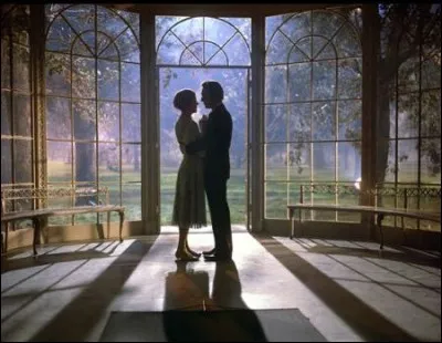 Un peu plus difficile, en ombre chinoise, un couple inattendu, composé d'un militaire artistocrate et d'une novice. Quel est le film ?