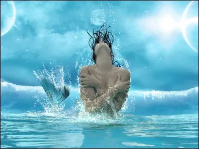 Fille d'Éther et Héméra déesse primordiale de la mer et plus particulièrement de la Méditerranée. Qui est-elle ?