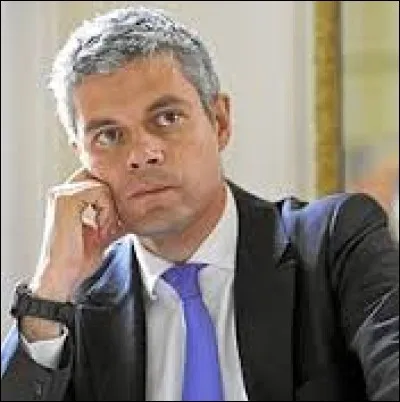 De quelle ville auvergnate Laurent Wauquiez a-t-il été le maire de 2008 à 2016 ?