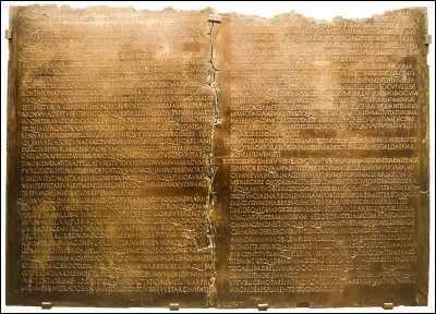 En quelle année sont apparus les Tables claudiennes ?