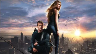 Dans "Divergente", le premier combat de Tris est contre ----.