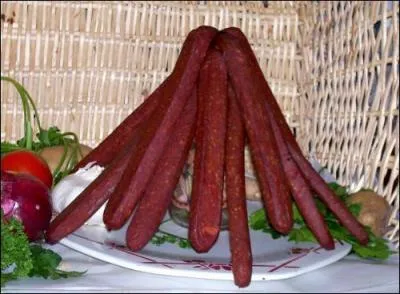 Cette charcuterie est :