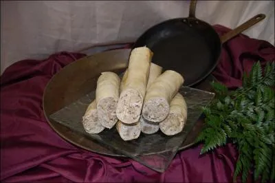 Cette charcuterie est :