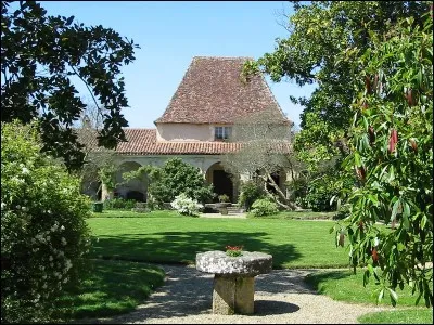 Quel département ne touche pas à celui des Landes ?