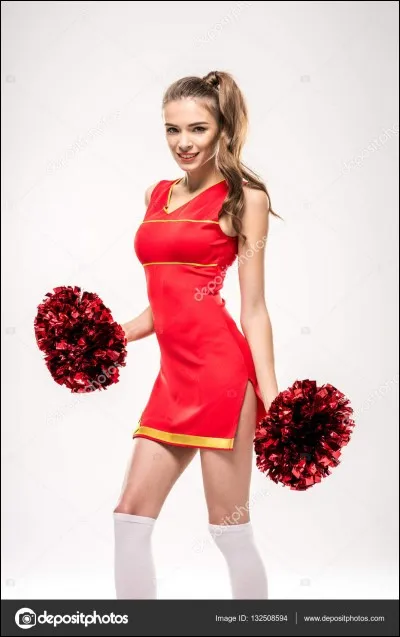 Comment s'appelle la stagière de Kelli que Percy fait exploser ?