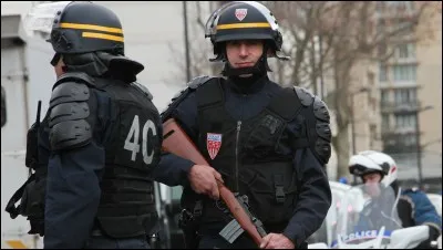 En France, CRS signifie...