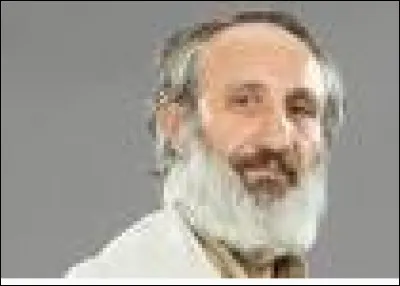 Comment s'appelle ce garçon ?