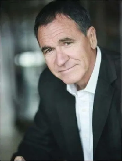 Michel fait quoi comme boulot ?