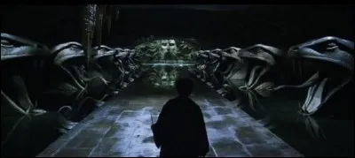 Quel Horcruxe a été détruit dans la chambre des secrets sans savoir que c'était un Horcruxe ?