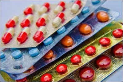 Que range-t-on dans une armoire à pharmacie ?