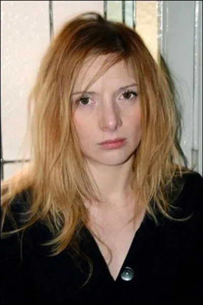 Qui joue le rôle de Roxane ?