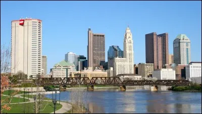 Quelle est cette ville de 800 000 habitants, capitale de l'Etat de l'Ohio aux Etats-Unis ?