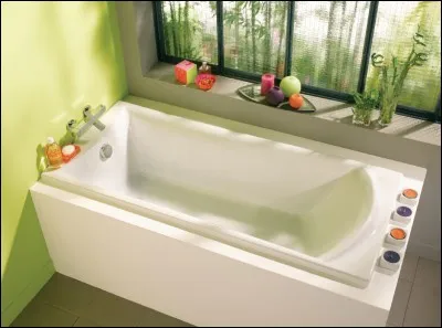 Qui chantait : "Ah! c' qu'on est bien quand on est dans son bain."?