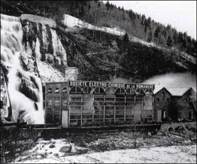 Elle fut développée à Grenoble à partir de 1878 et désigne l'énergie hydroélectrique, c'est ...
