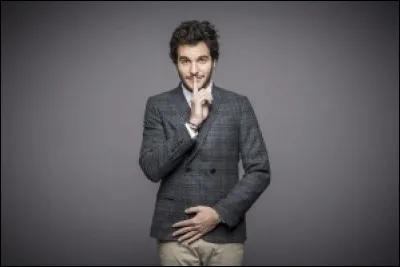 Quel est le titre du premier album d'Amir ?