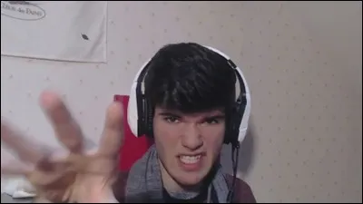 Il aime (plus sur sa chaîne) :