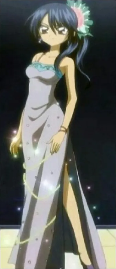 Comment s'appelle cette jeune et très belle fille ?