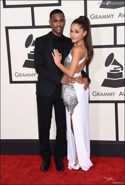 Comment s'appelle le petit ami d'Ariana ?