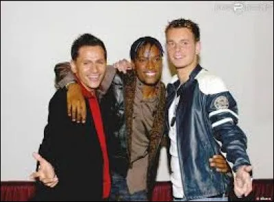 Quel est le titre du premier single du groupe Linkup ?