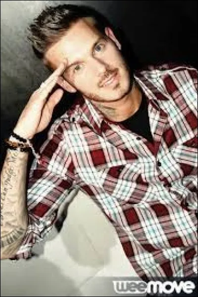 Quel tube de Jean-Jacques Goldman reprend-il en 2011 ?