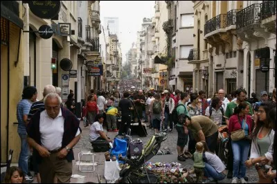 Comment appelle-t-on les habitants de Buenos Aires?