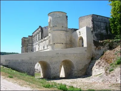 Vers 1900 en Poitou-Charentes-Vendée,que signifiait le verbe "bourbitàe" ?
