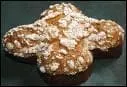 La Colomba traditionnellement servie  Pques a la forme de l'oiseau symbole de paix. Quelle lgende ne fait pas partie du folklore entourant ce gteau ?