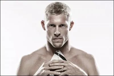 Quels sont les deux surnoms de Mick Fanning ?