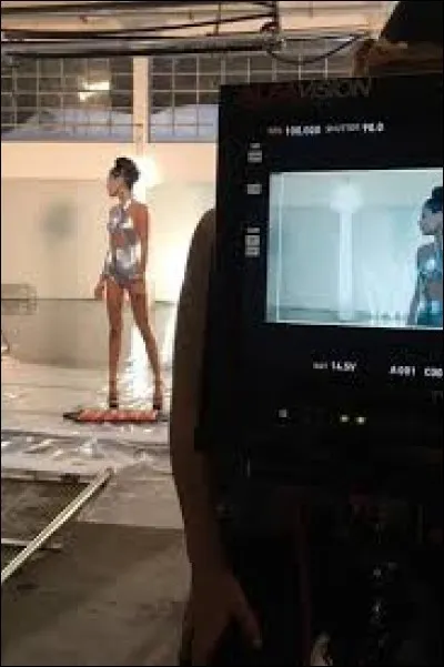 Quel est le titre de son dernier clip (espagnol) ?