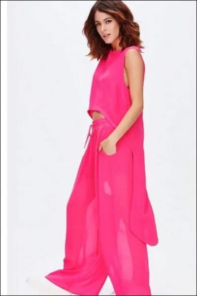 Quel âge a-t-elle ? (2017)