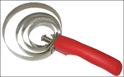 On ne doit pas passer l'étrille sur :