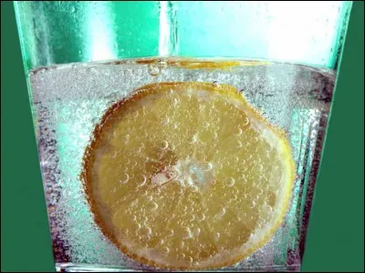 L'eau qui se voudrait champagne :