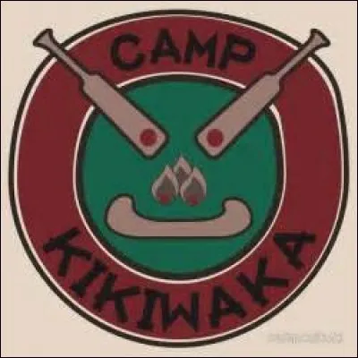 Dans "Le Camp Kikiwaka", Emma est amoureuse de :