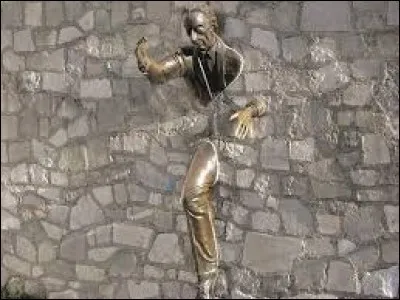 A quel auteur doit-on "Le Passe-muraille", nouvelle parue en 1941 ?