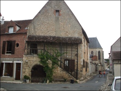 Quel est le nom de cette ancienne maison de Châtillon-Coligny dans le Loiret.
Pensez à ne pas ramener votre grain après l'avoir vue!