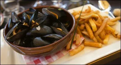 De quel pays viennent les moules et frites ?
