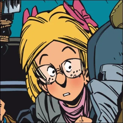 Quand Camille se fait agresser par le chien, où se trouve-t-elle ?