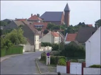 Je vous emmène maintenant dans les Hauts-de-France, à Landrethun-le-Nord. Commune de l'arrondissement de Boulogne-sur-Mer, elle se situe dans le département ...