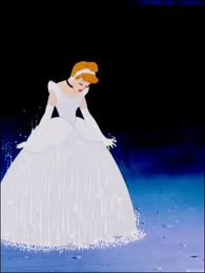 Jusqu'à quelle heure Cendrillon aura-t-elle sa belle robe de bal ?