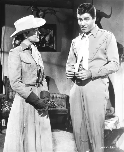 Qui est l'acteur qui interprète Charles ?