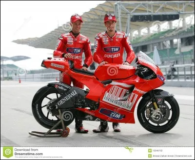 En 2008, on apprend qu'il quittera Honda et rejoindra ....en 2009.