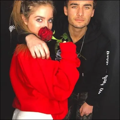 Comment s'appellent son frère et sa sur ?